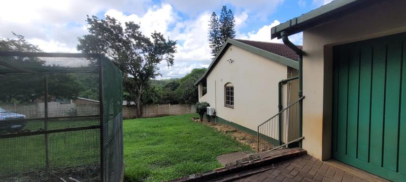 To Let 4 Bedroom Property for Rent in Umkomaas KwaZulu-Natal