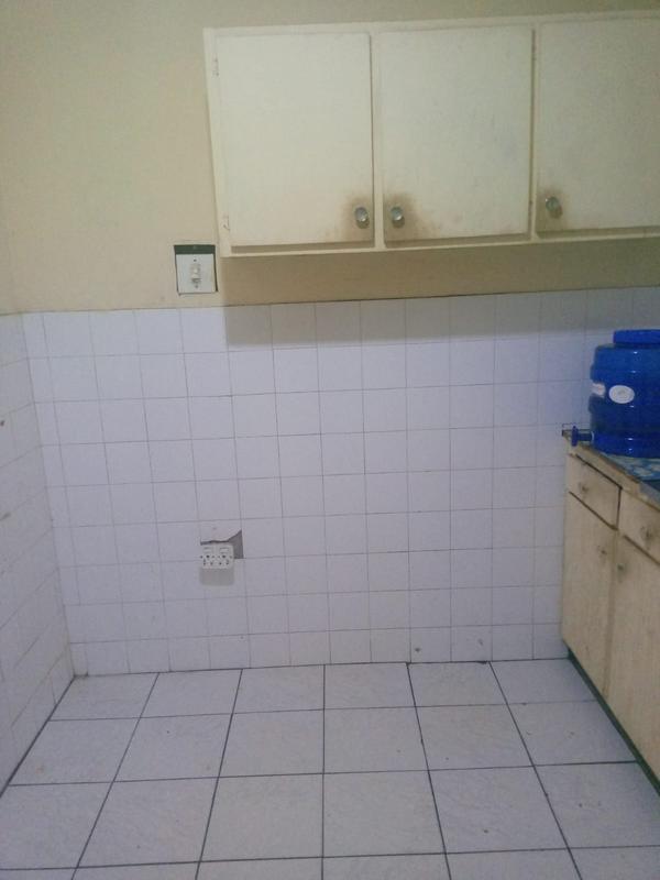 To Let 1 Bedroom Property for Rent in Empangeni Central KwaZulu-Natal