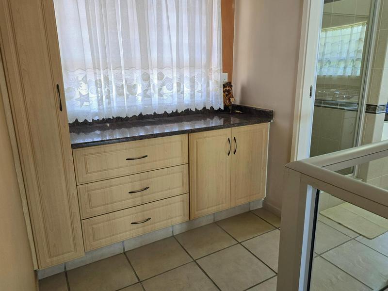 3 Bedroom Property for Sale in Winklespruit KwaZulu-Natal