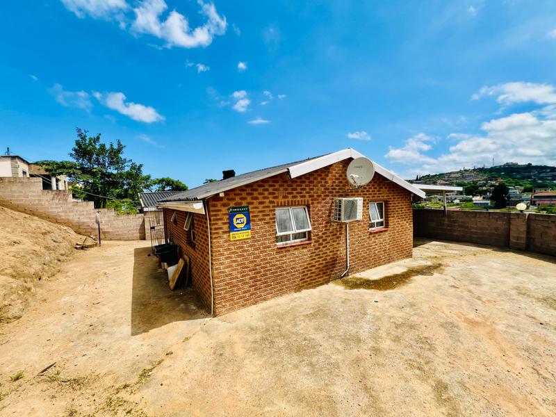 2 Bedroom Property for Sale in Umlazi KwaZulu-Natal