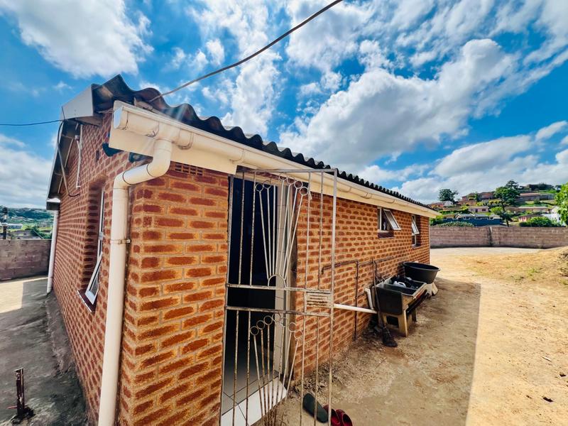 2 Bedroom Property for Sale in Umlazi KwaZulu-Natal