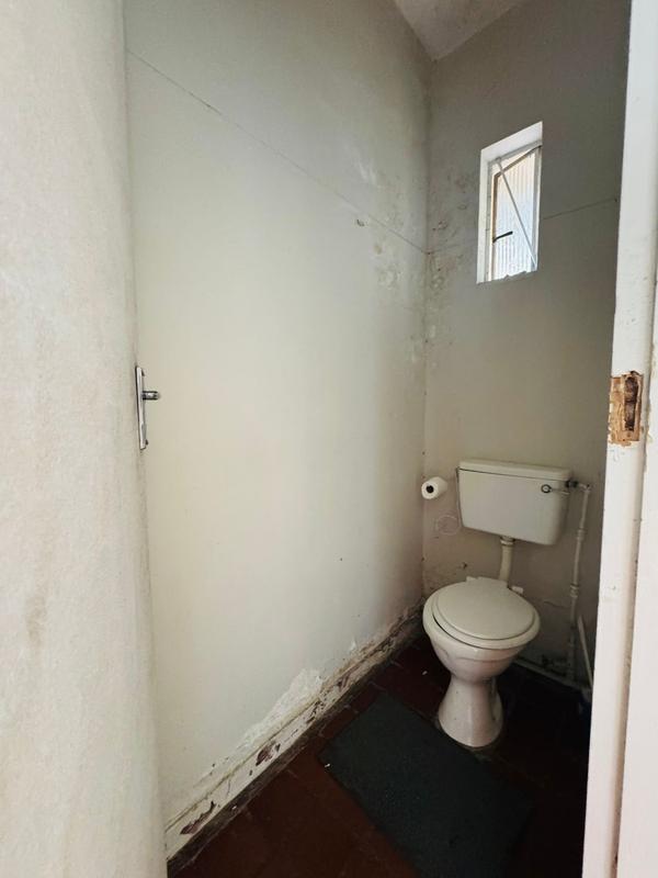 1 Bedroom Property for Sale in Pinetown KwaZulu-Natal