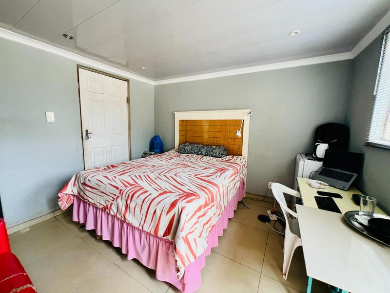 3 Bedroom Property for Sale in Kwamashu KwaZulu-Natal