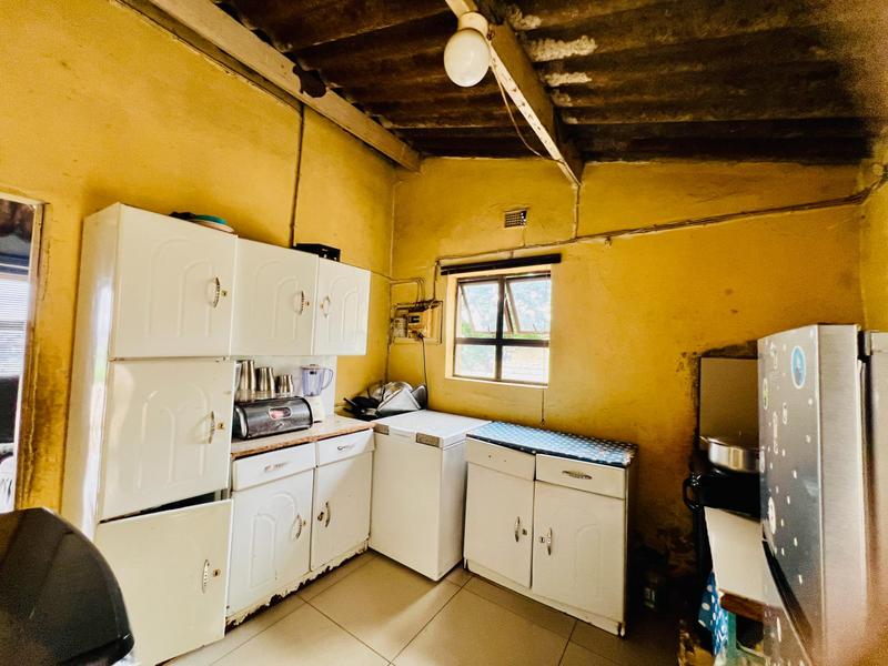 3 Bedroom Property for Sale in Kwamashu KwaZulu-Natal