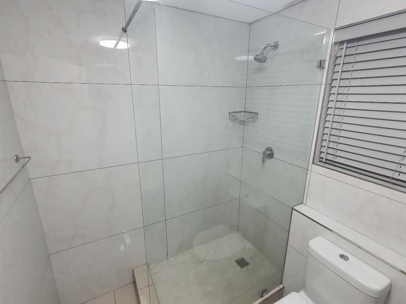 To Let 1 Bedroom Property for Rent in New Town Centre KwaZulu-Natal