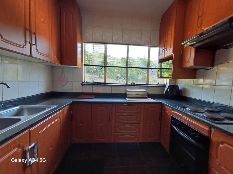 8 Bedroom Property for Sale in Reservoir Hills KwaZulu-Natal