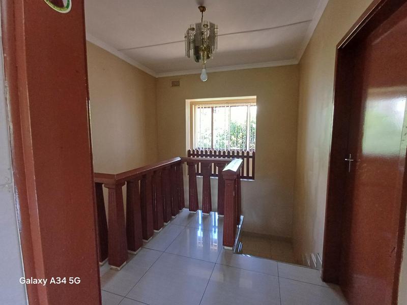 8 Bedroom Property for Sale in Reservoir Hills KwaZulu-Natal