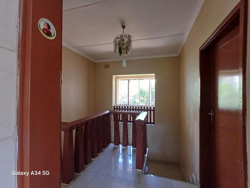 8 Bedroom Property for Sale in Reservoir Hills KwaZulu-Natal