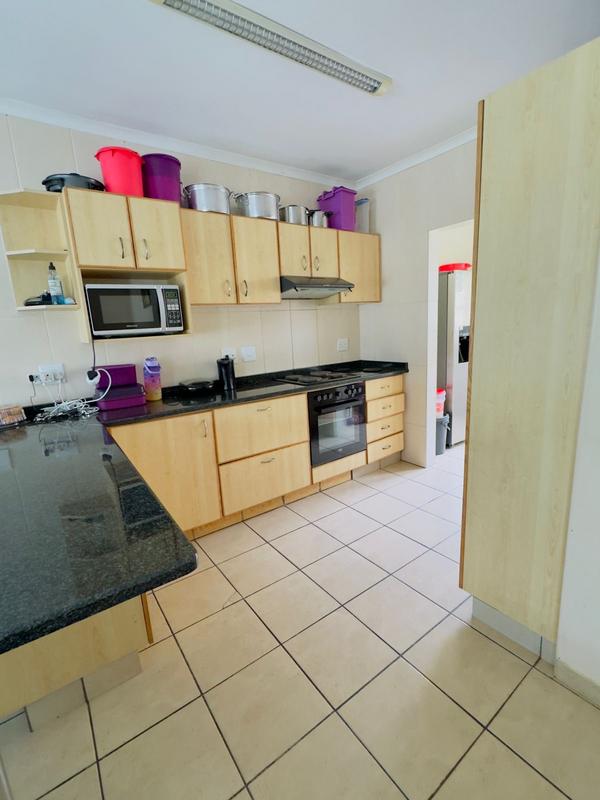 3 Bedroom Property for Sale in Uvongo KwaZulu-Natal