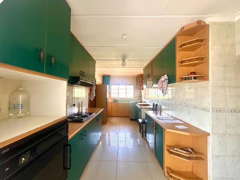 3 Bedroom Property for Sale in Montclair KwaZulu-Natal