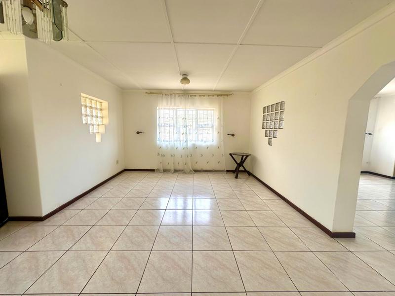 3 Bedroom Property for Sale in Montclair KwaZulu-Natal