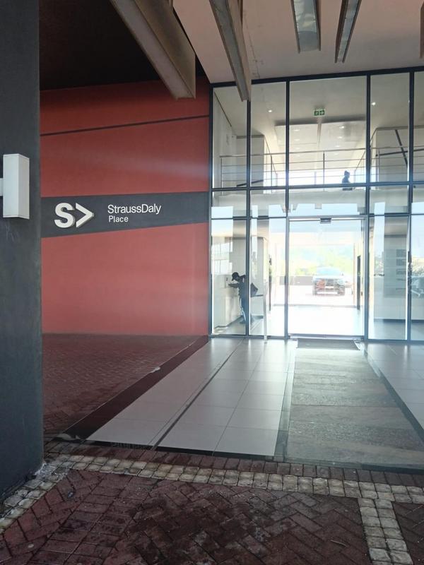 To Let commercial Property for Rent in Umhlanga Rocks KwaZulu-Natal