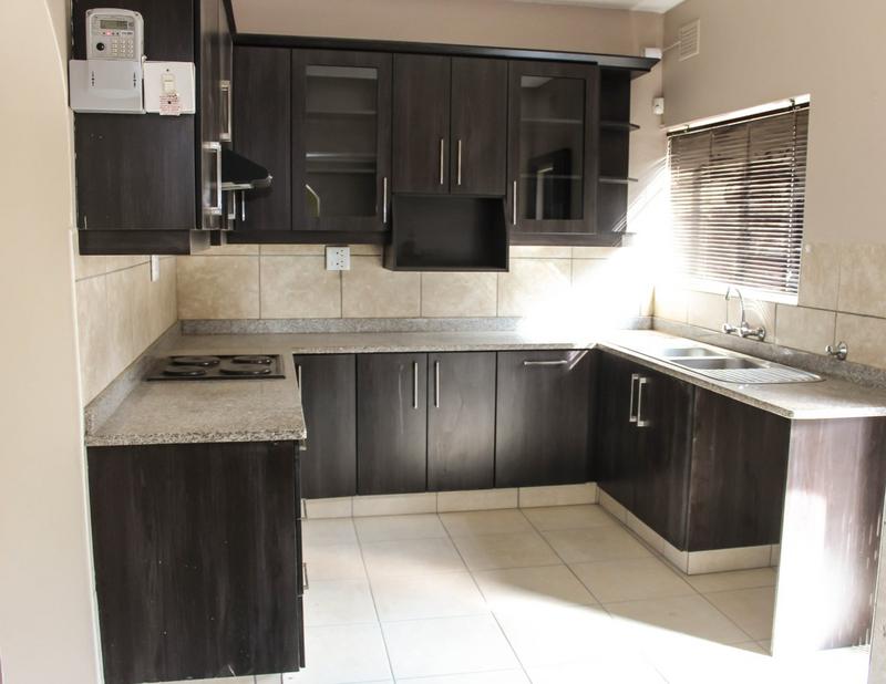 To Let 3 Bedroom Property for Rent in Bluff KwaZulu-Natal