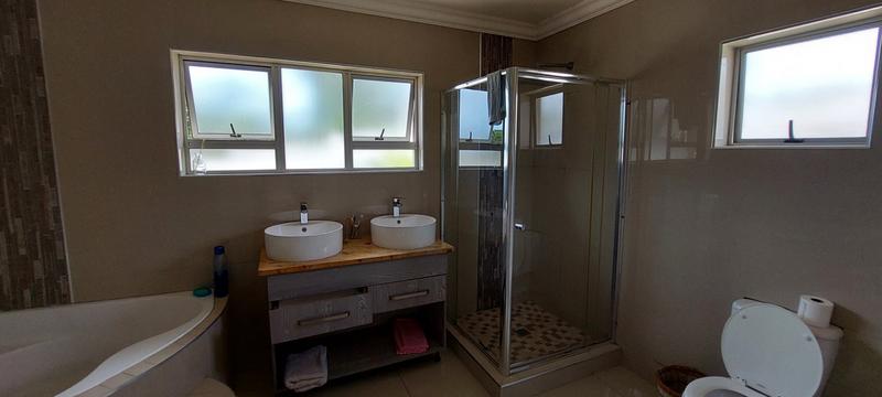 6 Bedroom Property for Sale in Westville KwaZulu-Natal