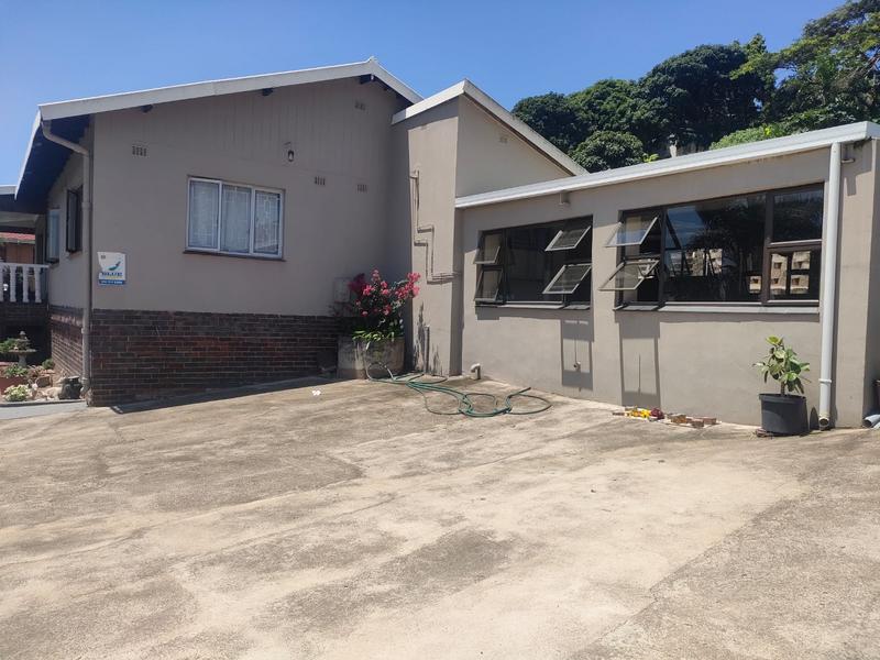 4 Bedroom Property for Sale in Kharwastan KwaZulu-Natal