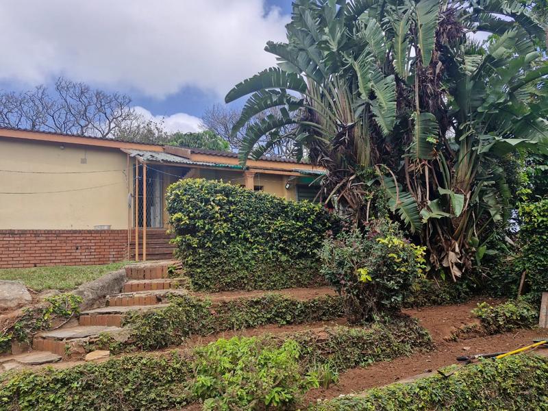 7 Bedroom Property for Sale in Sea View KwaZulu-Natal