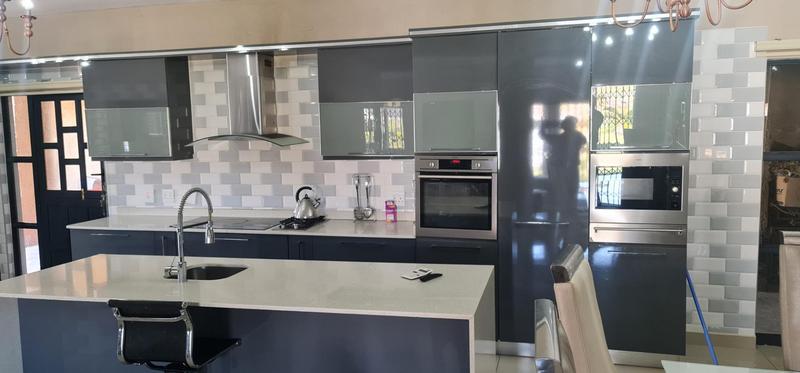 7 Bedroom Property for Sale in Magabeni KwaZulu-Natal