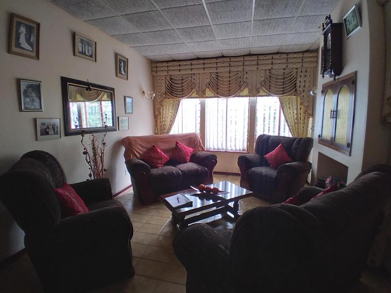 4 Bedroom Property for Sale in Oslo Beach KwaZulu-Natal