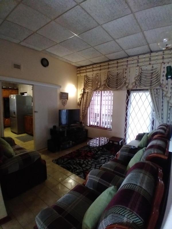 4 Bedroom Property for Sale in Oslo Beach KwaZulu-Natal