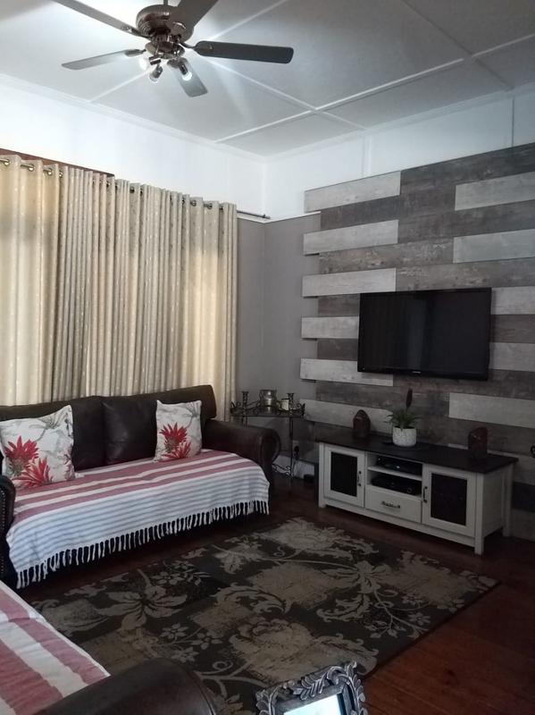 3 Bedroom Property for Sale in Queensburgh KwaZulu-Natal