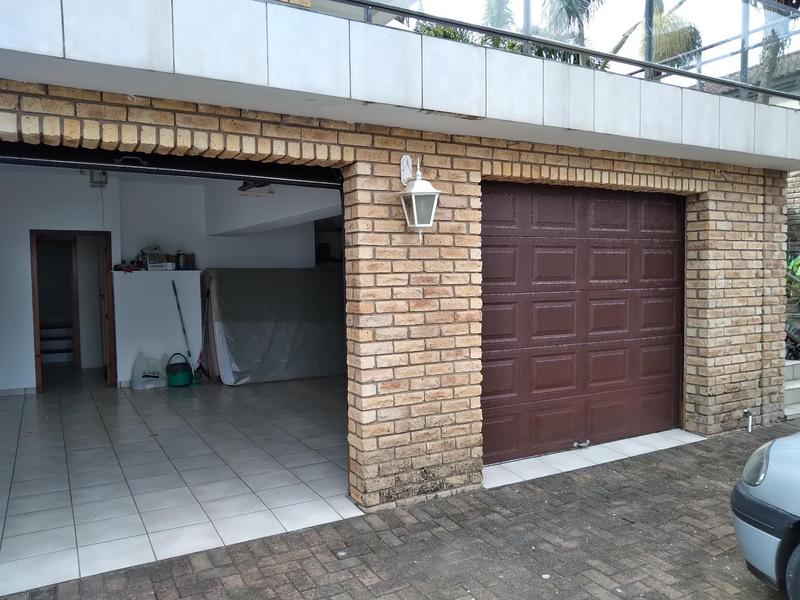 4 Bedroom Property for Sale in Uvongo KwaZulu-Natal