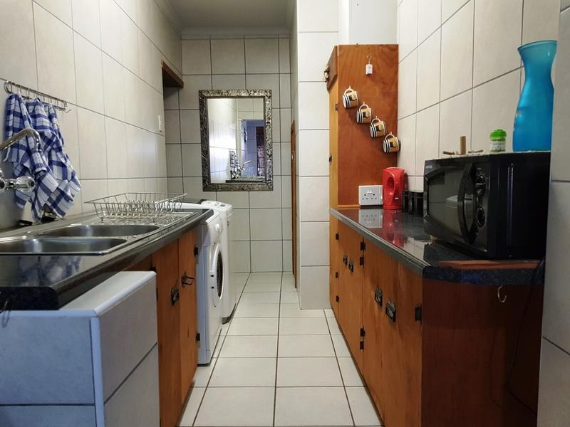 To Let 3 Bedroom Property for Rent in Hibberdene KwaZulu-Natal