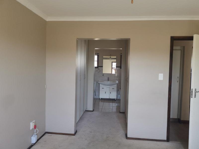 2 Bedroom Property for Sale in Margate KwaZulu-Natal