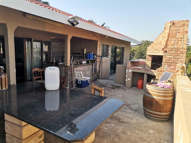 6 Bedroom Property for Sale in Margate KwaZulu-Natal