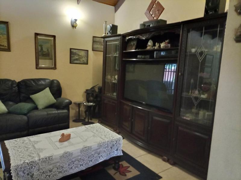 7 Bedroom Property for Sale in Marina Beach KwaZulu-Natal