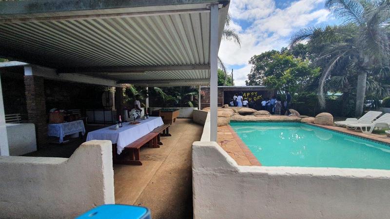 Commercial Property for Sale in Oslo Beach KwaZulu-Natal