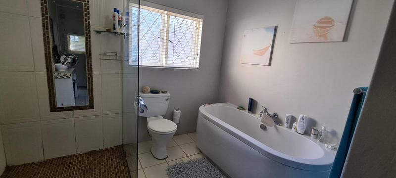 6 Bedroom Property for Sale in Ramsgate KwaZulu-Natal