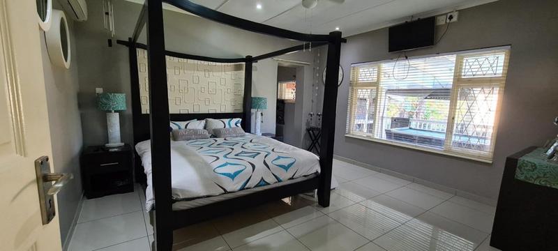 6 Bedroom Property for Sale in Ramsgate KwaZulu-Natal