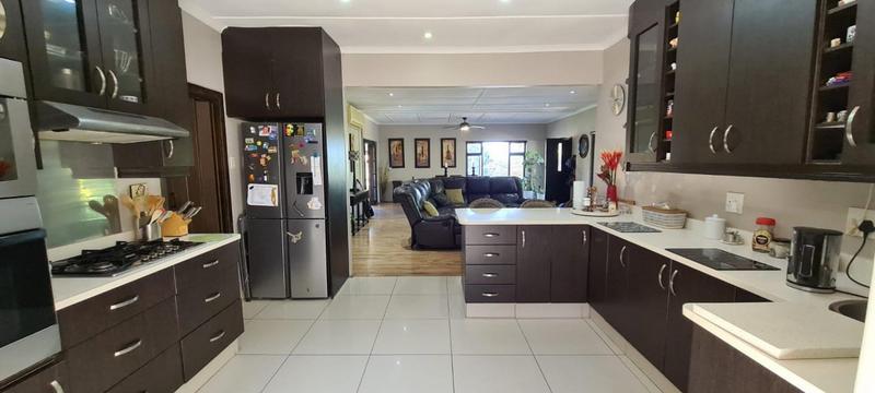 6 Bedroom Property for Sale in Ramsgate KwaZulu-Natal