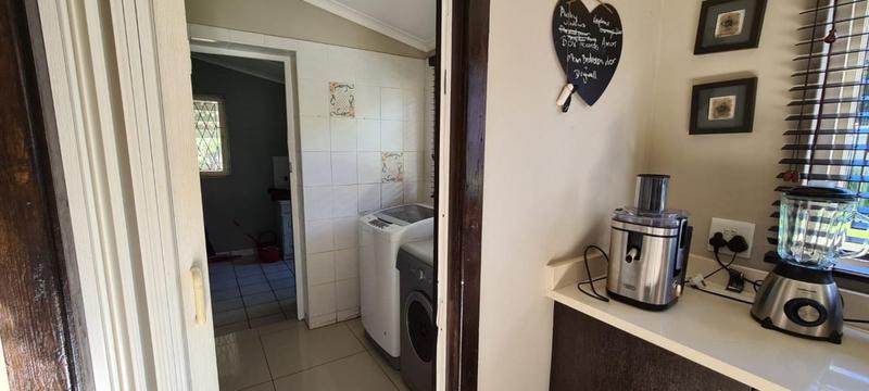 6 Bedroom Property for Sale in Ramsgate KwaZulu-Natal