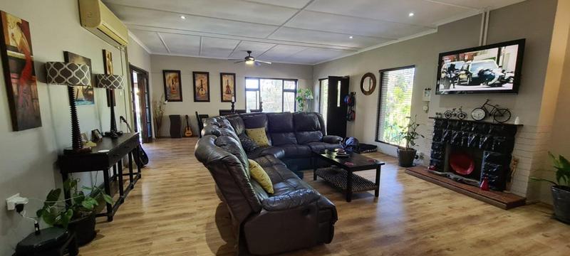 6 Bedroom Property for Sale in Ramsgate KwaZulu-Natal