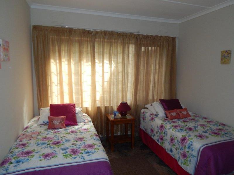 4 Bedroom Property for Sale in Sea Park KwaZulu-Natal