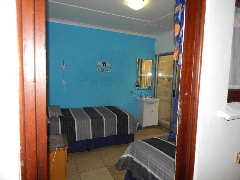 4 Bedroom Property for Sale in Sea Park KwaZulu-Natal