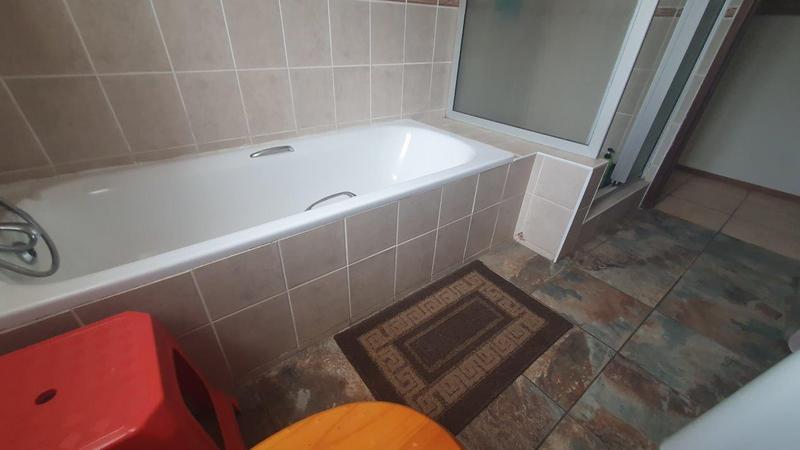 3 Bedroom Property for Sale in Southport KwaZulu-Natal