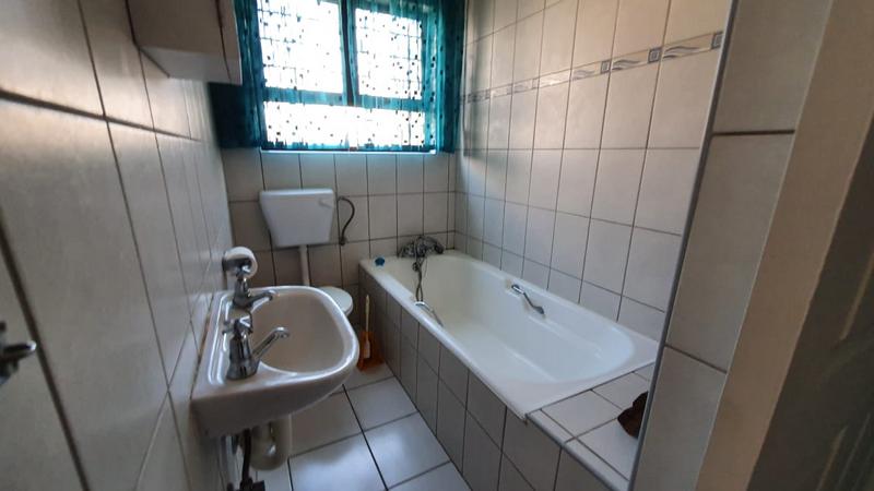 2 Bedroom Property for Sale in Manaba Beach KwaZulu-Natal