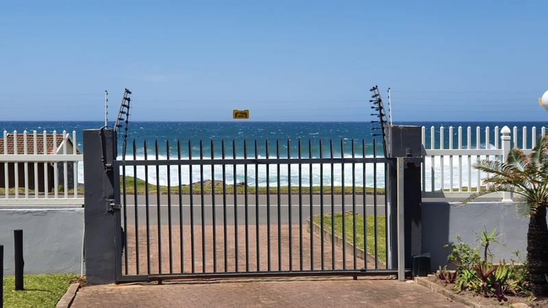 2 Bedroom Property for Sale in Manaba Beach KwaZulu-Natal