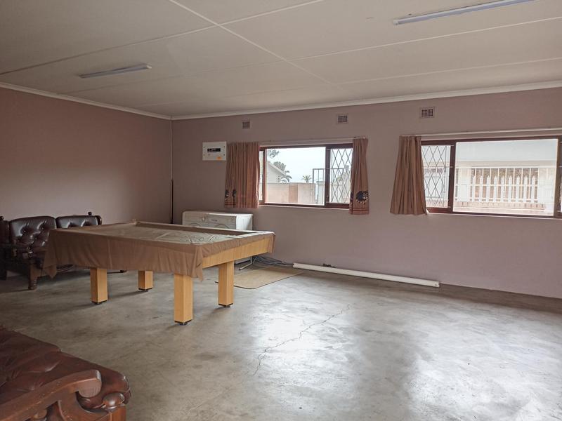 4 Bedroom Property for Sale in Manaba Beach KwaZulu-Natal