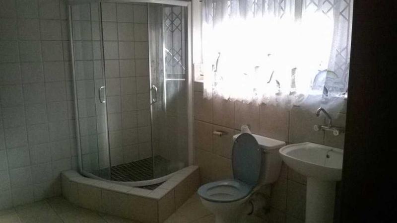 4 Bedroom Property for Sale in Uvongo KwaZulu-Natal