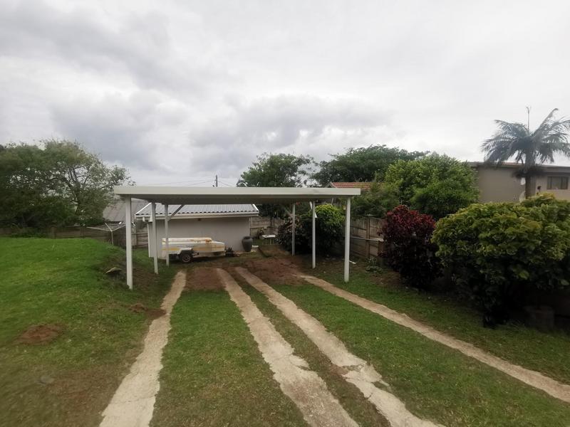 6 Bedroom Property for Sale in Uvongo KwaZulu-Natal