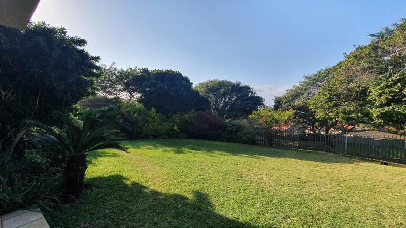 6 Bedroom Property for Sale in Uvongo KwaZulu-Natal