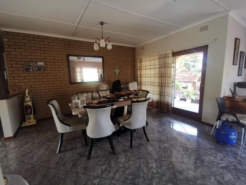 7 Bedroom Property for Sale in St Michaels On Sea KwaZulu-Natal