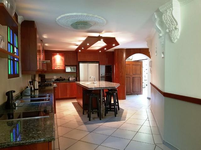 5 Bedroom Property for Sale in Margate Beach KwaZulu-Natal