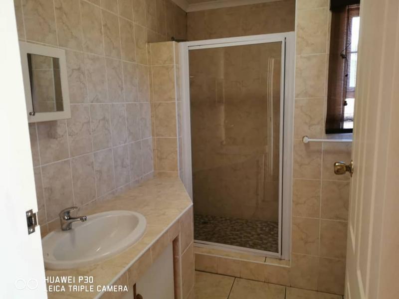 7 Bedroom Property for Sale in Glenmore Beach KwaZulu-Natal