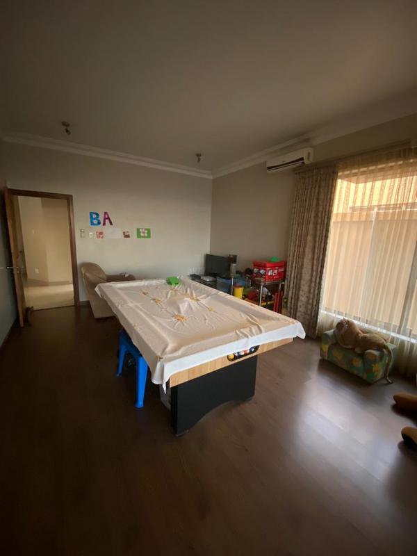 5 Bedroom Property for Sale in Oslo Beach KwaZulu-Natal