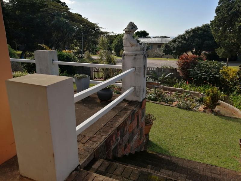 5 Bedroom Property for Sale in Hibberdene KwaZulu-Natal