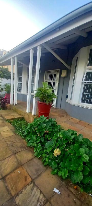 8 Bedroom Property for Sale in Windermere KwaZulu-Natal